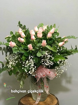 Cam Vazoda 21 Pembe Gül